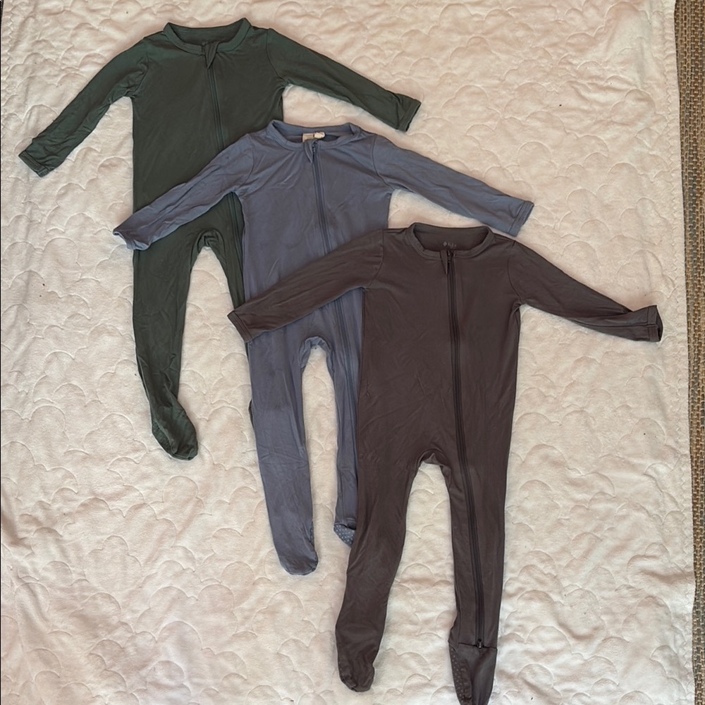 NWOT 3 pack Kyte Baby footies, 12-18 months
